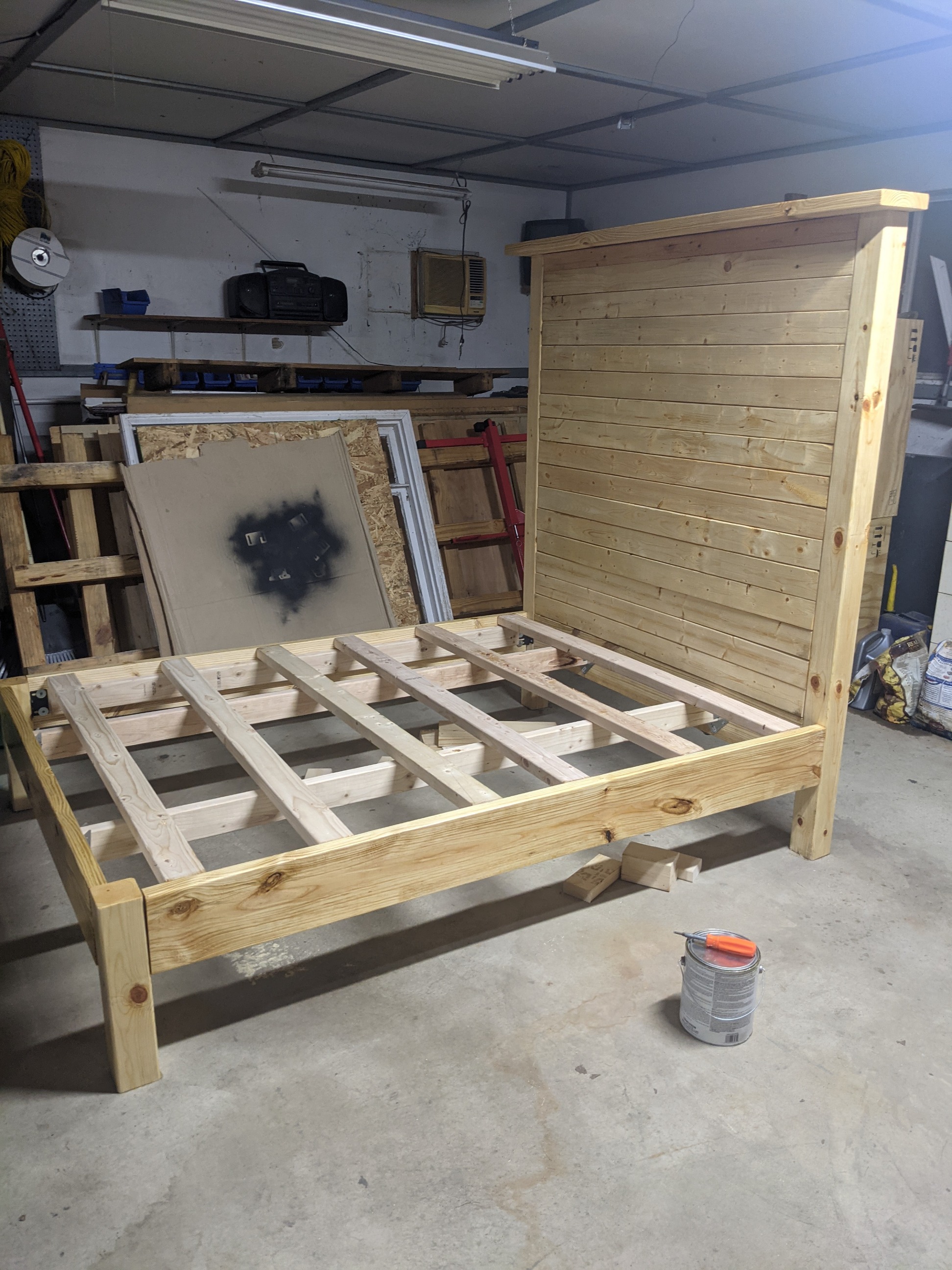 building a queen size bed frame